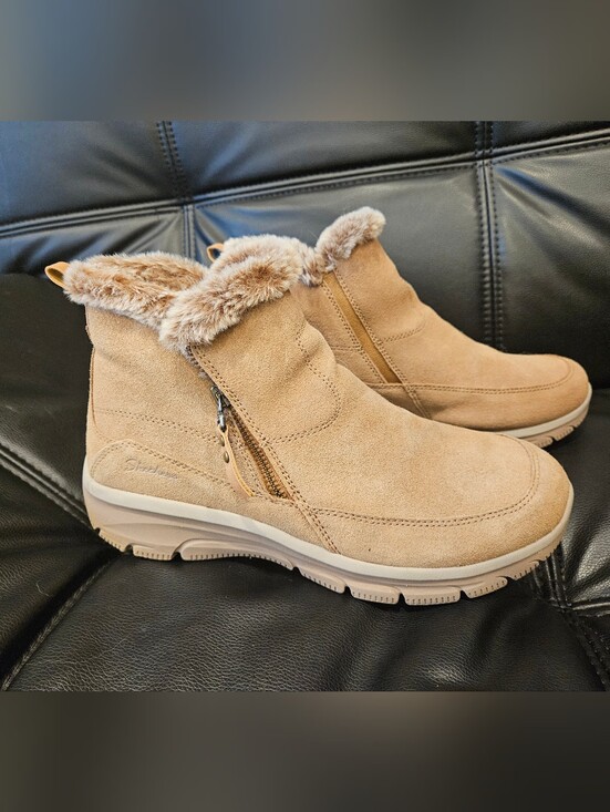 Skechers Shoes - Sketchers Women’s Faux-Fur Lined Tan Suede Winter Ankle Boot SZ11